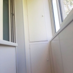 Шкафы с дверцами из сендвич панелей на балконы и лоджии в Уфе